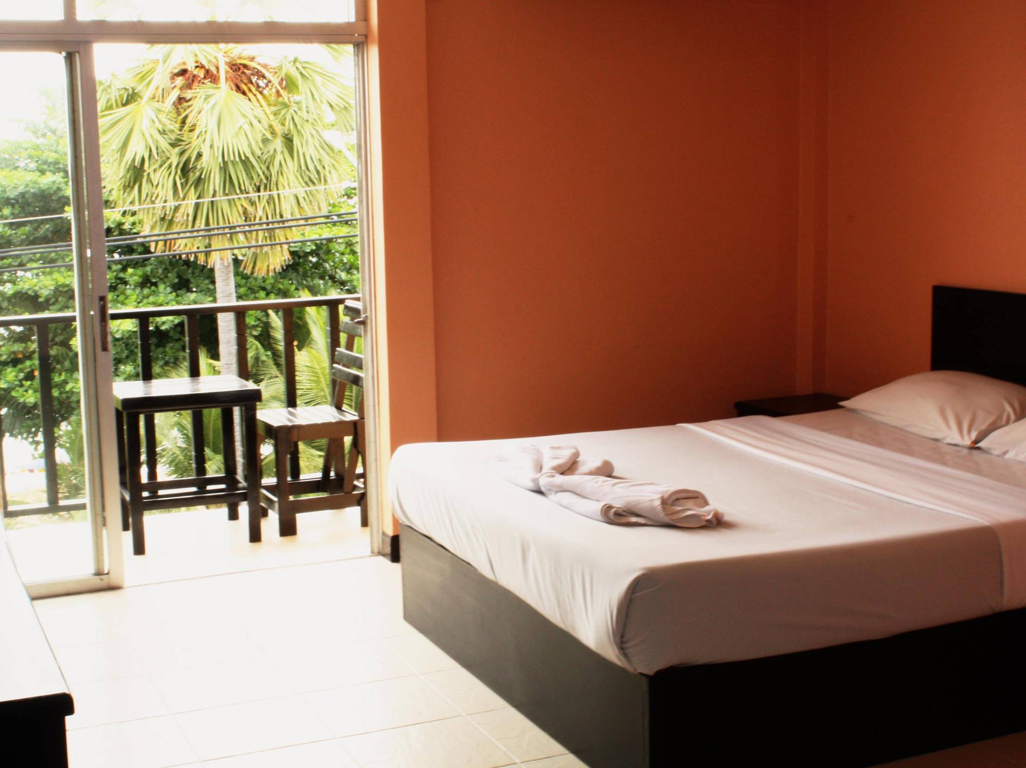Opal House Hotel & Restaurant Ban Nong Tabaek Exterior photo